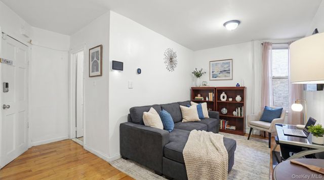 2661 Briggs Avenue A, Bronx, NY 10458