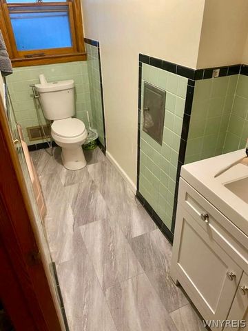 910 George Urban Boulevard, Cheektowaga, NY 14225