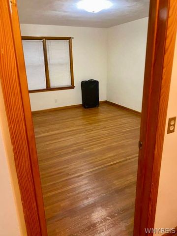910 George Urban Boulevard, Cheektowaga, NY 14225