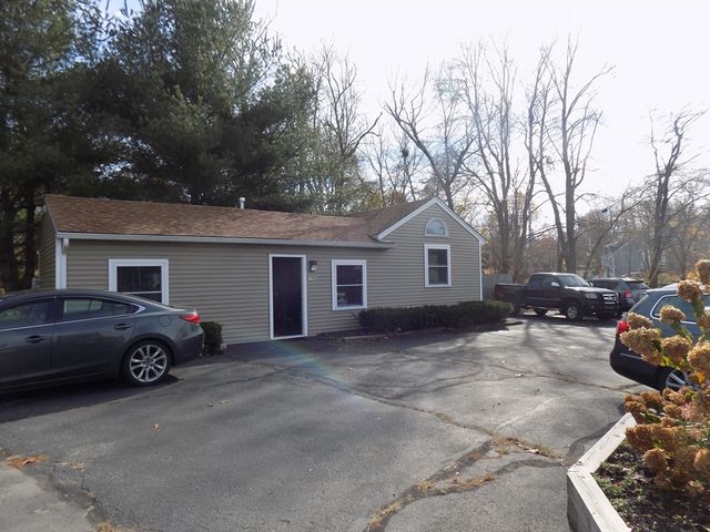 396 Winthrop St, Taunton, MA 02780