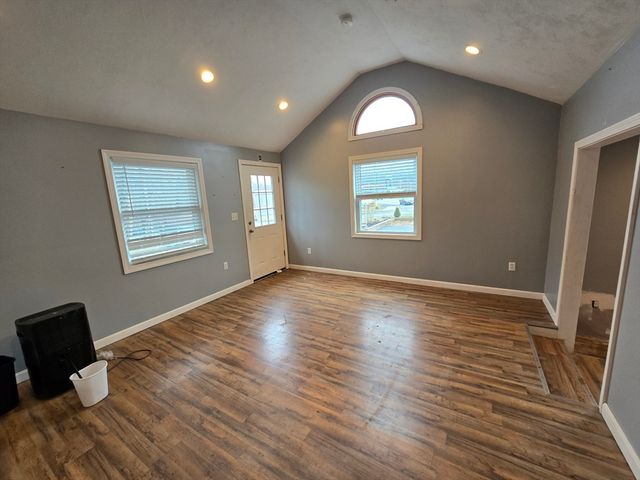 396 Winthrop St, Taunton, MA 02780