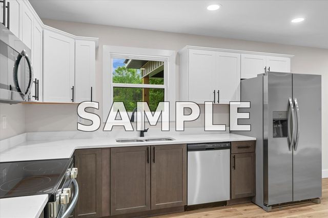 643 NW Crabapple Drive, Dalton, GA 30721