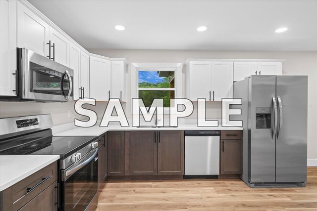 643 NW Crabapple Drive, Dalton, GA 30721