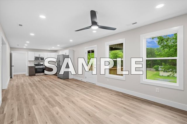 643 NW Crabapple Drive, Dalton, GA 30721