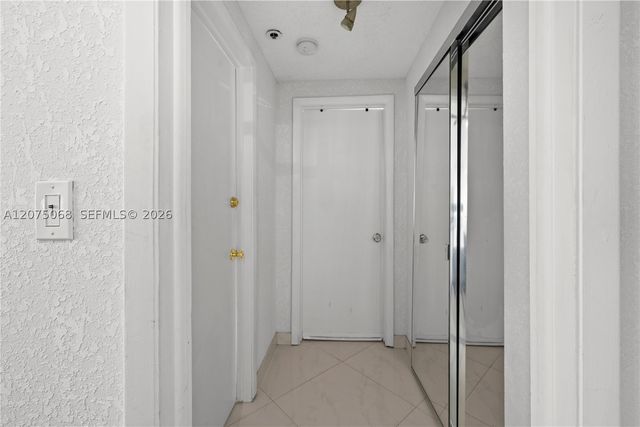 802 Euclid Ave 305, Miami Beach, FL 33139