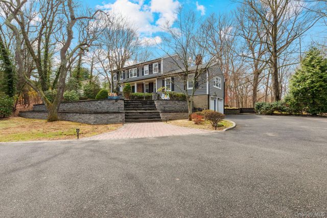 10 Old Route 25A, Northport, NY 11768
