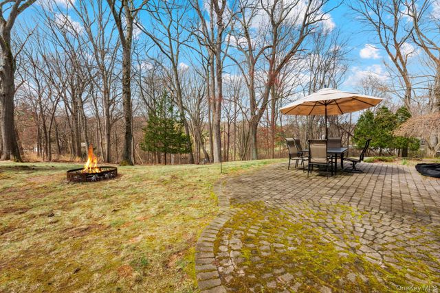 10 Old Route 25A, Northport, NY 11768