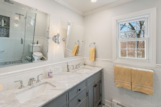 10 Old Route 25A, Northport, NY 11768