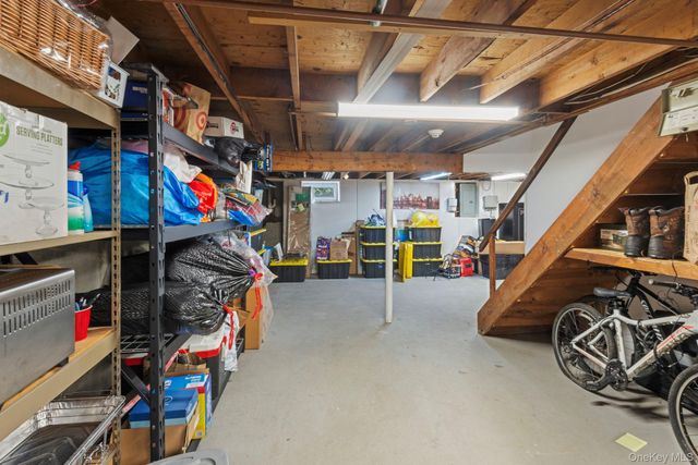 10 Old Route 25A, Northport, NY 11768
