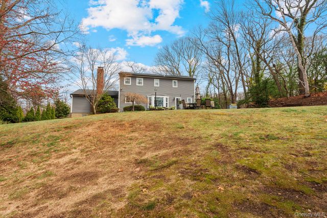 10 Old Route 25A, Northport, NY 11768