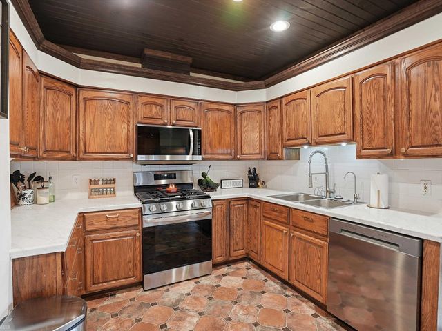 35920 Division Road, Richmond, MI 48062