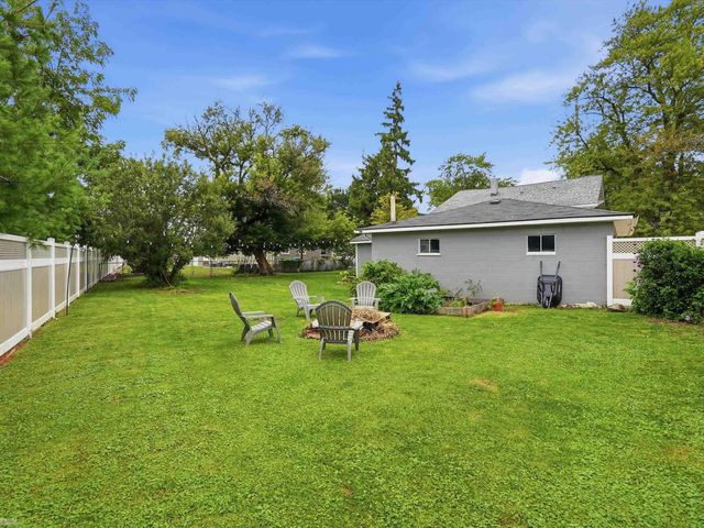 35920 Division Road, Richmond, MI 48062