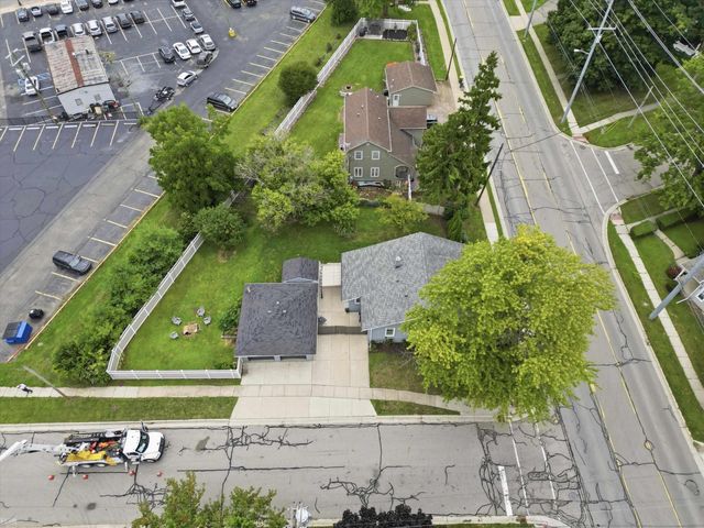 35920 Division Road, Richmond, MI 48062
