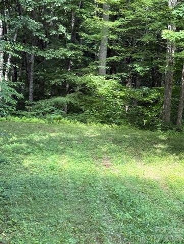 106 Avalon Gap Trail, Waynesville, NC 28785