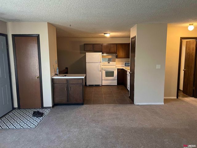 3920 Sweetbriar Lane, Lincoln, NE 68516