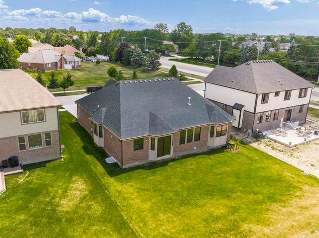 49195 Langford Drive, Macomb Twp, MI 48044