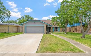3141 Sylvan Crest Dr, Corpus Christi, TX 78415