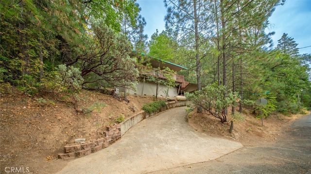 12378 Black Oak Drive, Loch Lomond, CA 95461