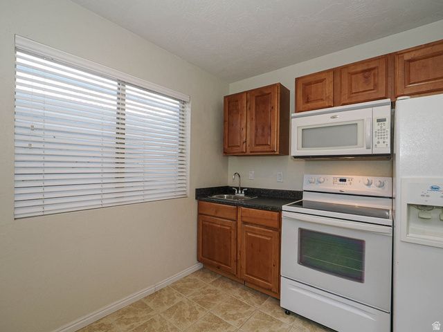 10036 S BIRDIE WAY, South Jordan, UT 84095