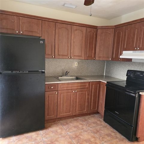 319 Beacom Blvd #319, Miami, FL 33135