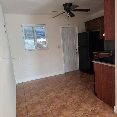 319 Beacom Blvd #319, Miami, FL 33135