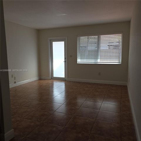 319 Beacom Blvd #319, Miami, FL 33135