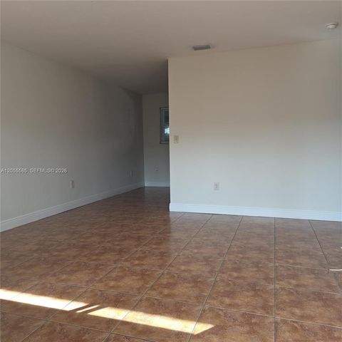 319 Beacom Blvd #319, Miami, FL 33135