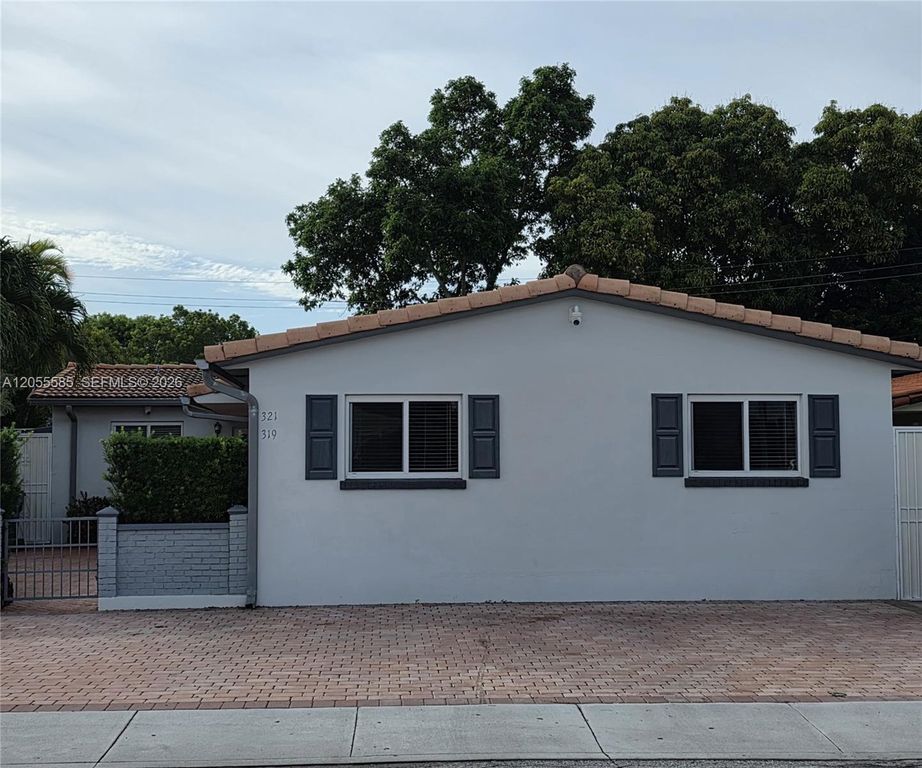 319 Beacom Blvd #319, Miami, FL 33135