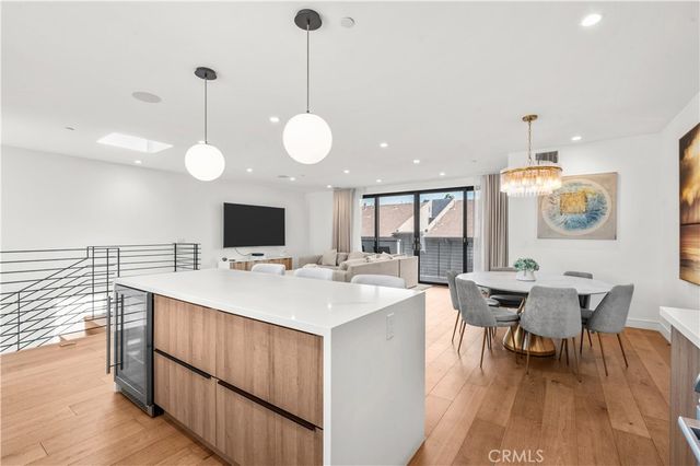971 N Starlight Court, Los Angeles, CA 90029