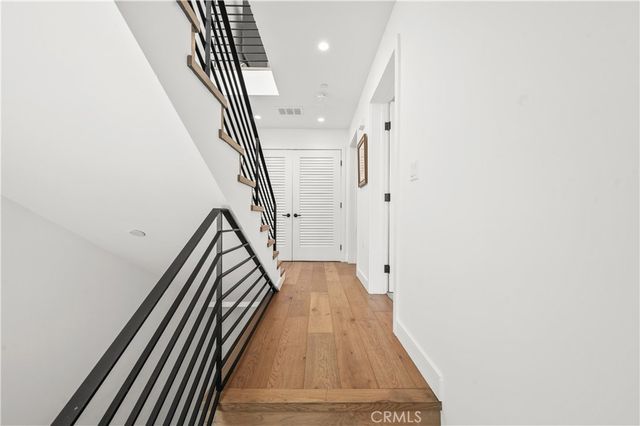 971 N Starlight Court, Los Angeles, CA 90029