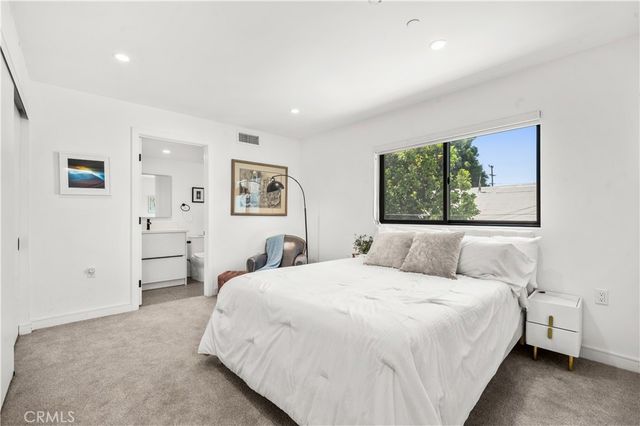 971 N Starlight Court, Los Angeles, CA 90029