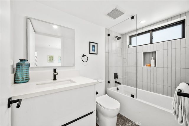 971 N Starlight Court, Los Angeles, CA 90029