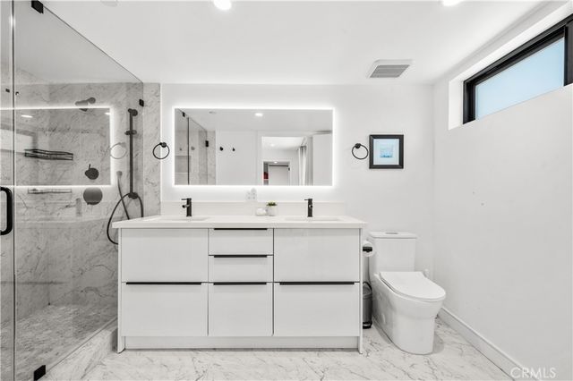 971 N Starlight Court, Los Angeles, CA 90029
