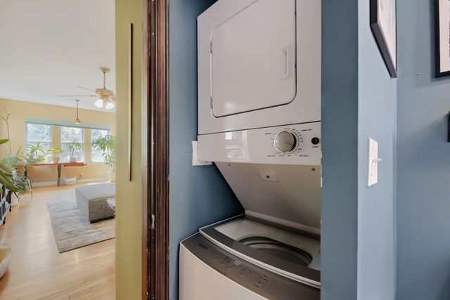 4419 N Whipple Street 3B, Chicago, IL 60625