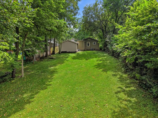 2423 Franklin Avenue, Des Moines, IA 50310