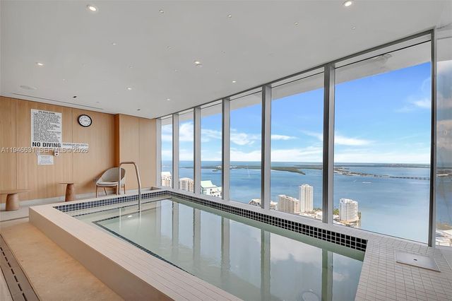 300 Biscayne Blvd Way 2808, Miami, FL 33131