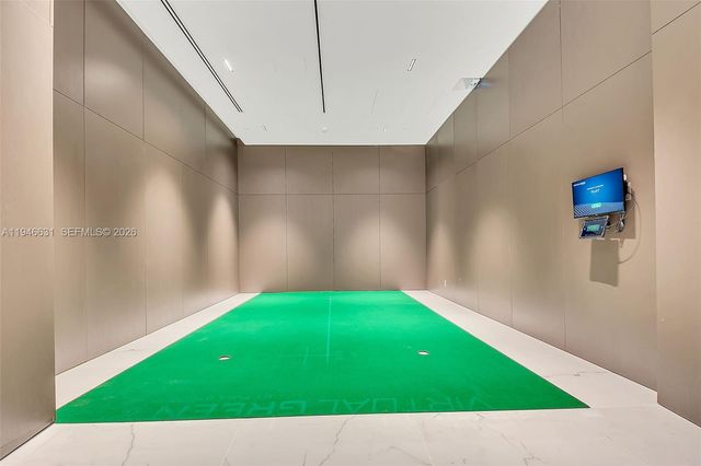 300 Biscayne Blvd Way 2808, Miami, FL 33131