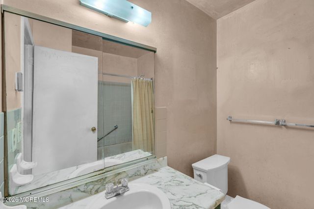 86 Camellia Drive B, Lakewood, NJ 08701