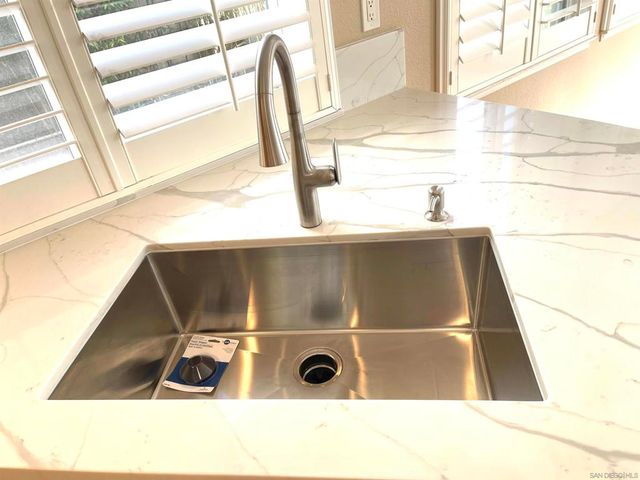 12985 Seabreeze Farms Dr, San Diego, CA 92130