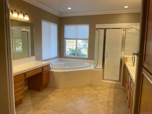 12985 Seabreeze Farms Dr, San Diego, CA 92130