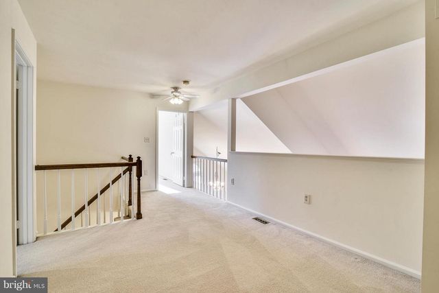 3023 OAKTON MEADOWS CT, Oakton, VA 22124