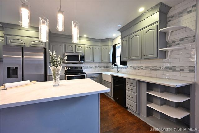 3926 Carver Street, New Albany, IN 47150