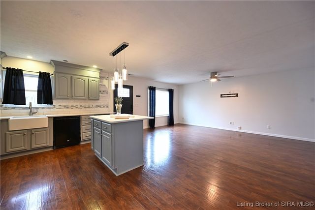 3926 Carver Street, New Albany, IN 47150