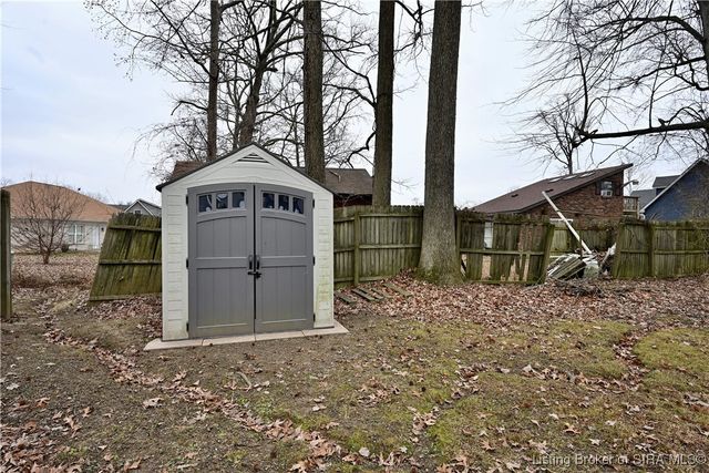 3926 Carver Street, New Albany, IN 47150