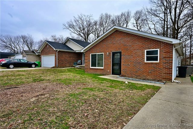 3926 Carver Street, New Albany, IN 47150