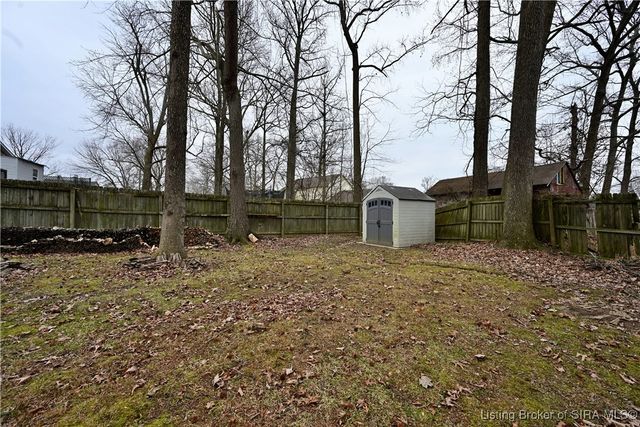 3926 Carver Street, New Albany, IN 47150