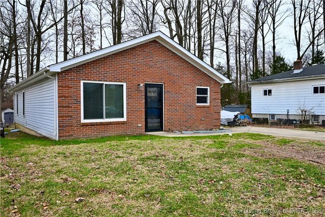 3926 Carver Street, New Albany, IN 47150