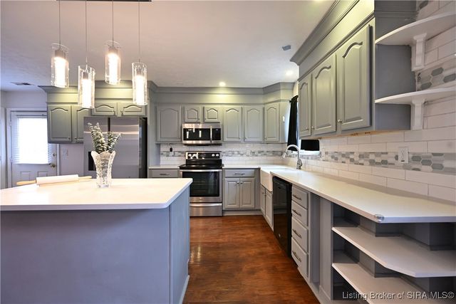3926 Carver Street, New Albany, IN 47150