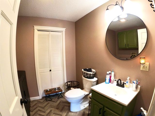 3433 Glover Street, Glover, VT 05839