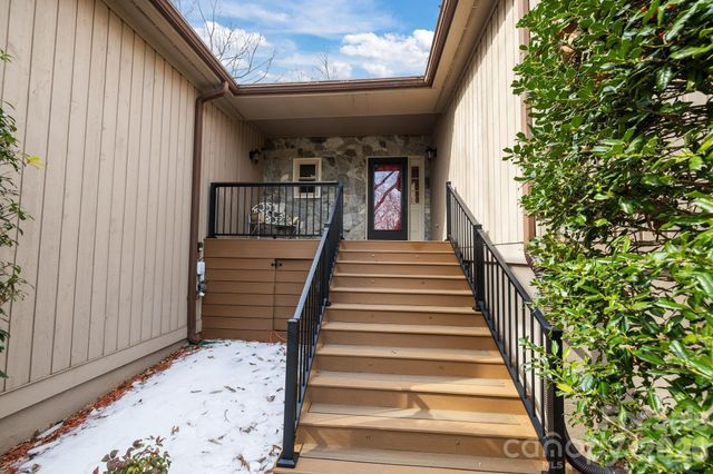 14558 Harbor Estate Road, Charlotte, NC 28278